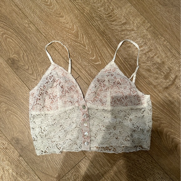 Lace crop top / bralette - Picture 2 of 4